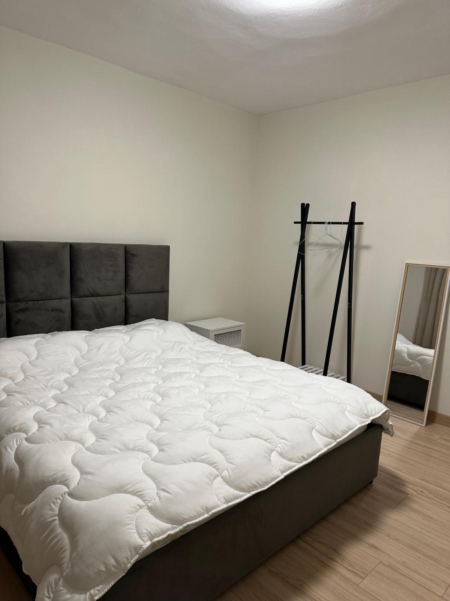White Apartment, In The Center Of Tirana Exterior photo