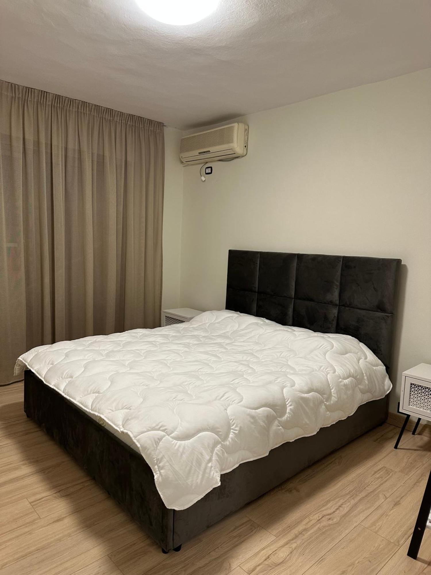 White Apartment, In The Center Of Tirana Exterior photo